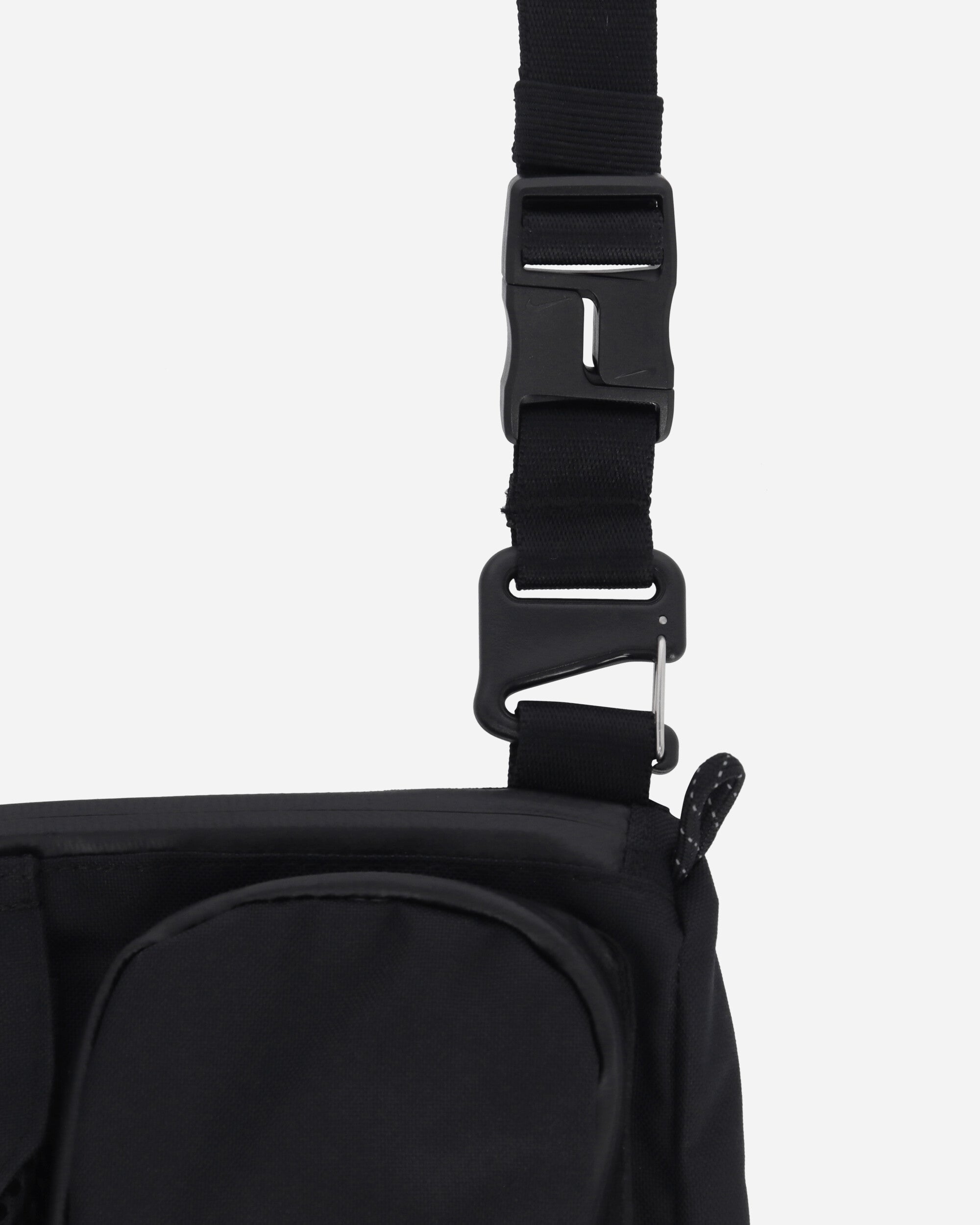 Nike Acg Daymax Crossbody Black/College Grey Bags and Backpacks Waistbags HJ8180-010