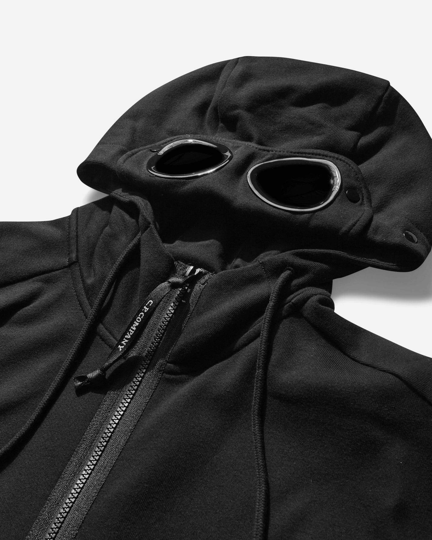 C.P. Company Diagonal Raised Fleece Goggle Zipped Hooded Sweatshirt Black Sweatshirts Hoodies 18CMSS028A-005086W 999