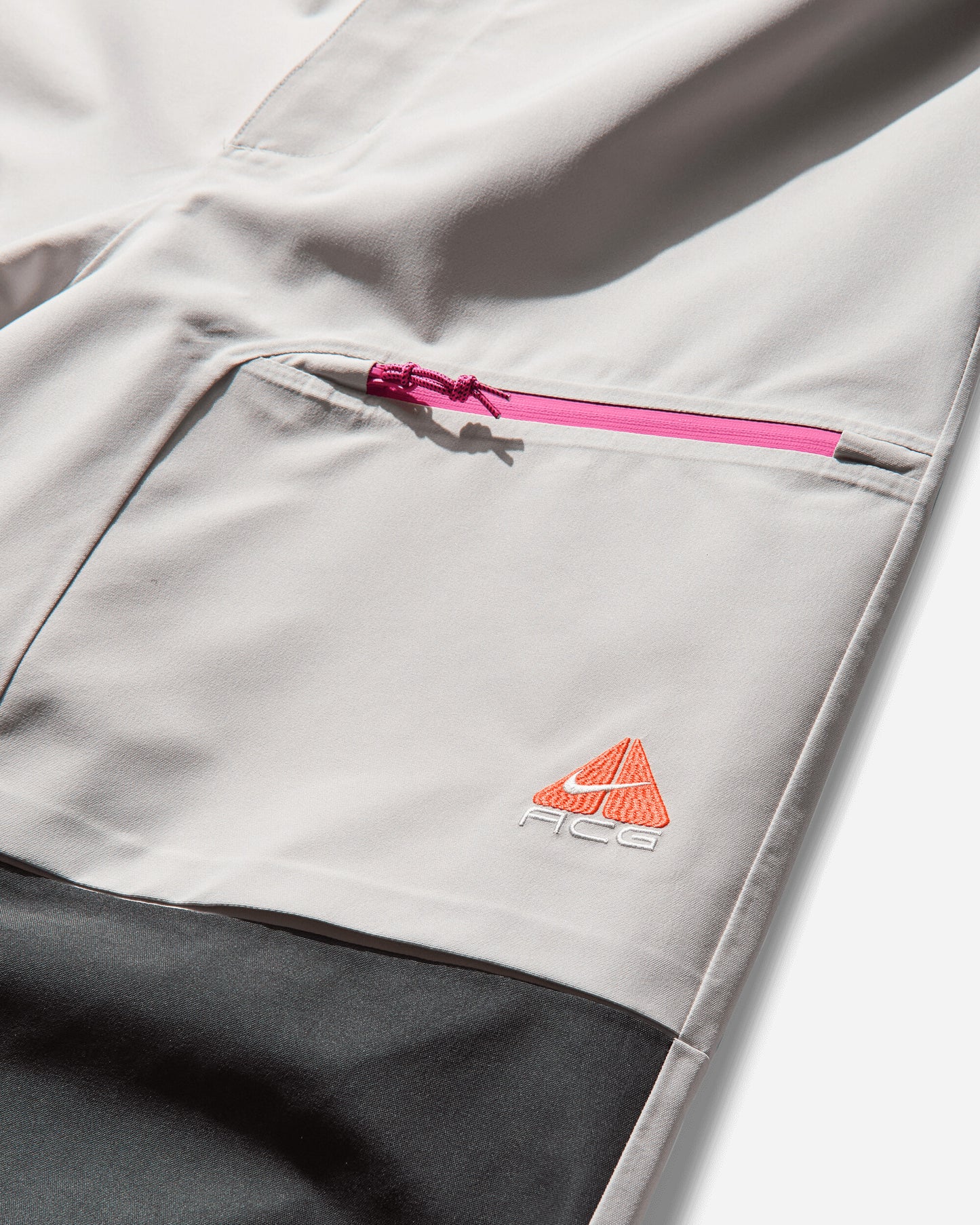 Nike U Acg Sfadv Chena Vortex Bib Lt Orewood Brn/Anthracite Coats and Jackets Jackets FV8889-104