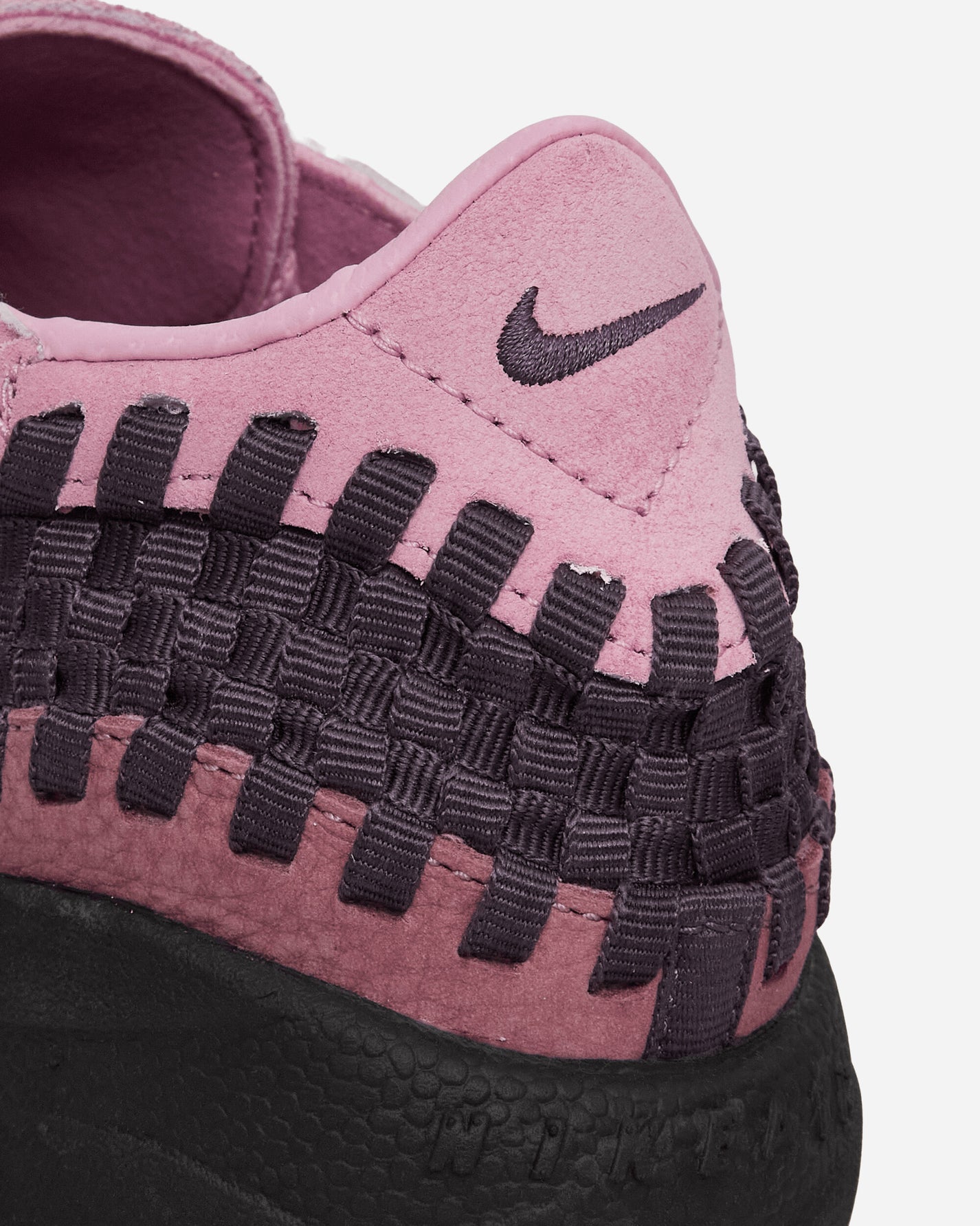 Nike Wmns Nike Air Footscape Woven Beyond Pink/Dark Raisin Sneakers Mid HM0961-600