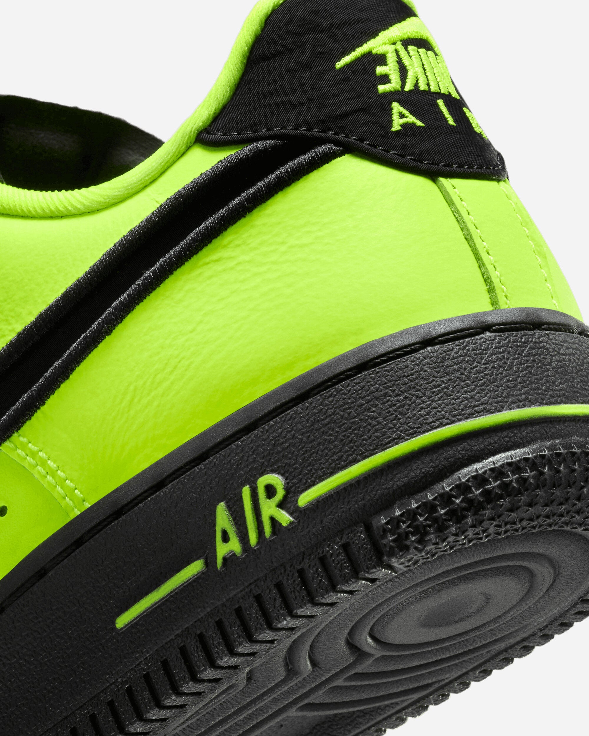 Nike Wmns W Air Force 1 Dance Volt/Black Sneakers Mid FJ7409-700