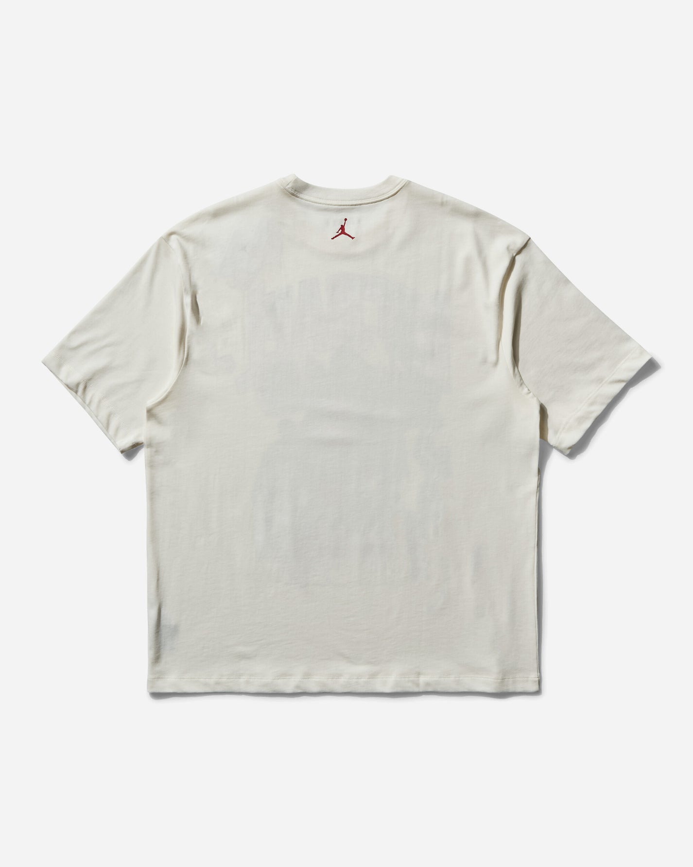 Nike Jordan M J Flt Ess Gfx Ovsz Ss Crw Sail/Varsity Red T-Shirts Shortsleeve HM7131-133