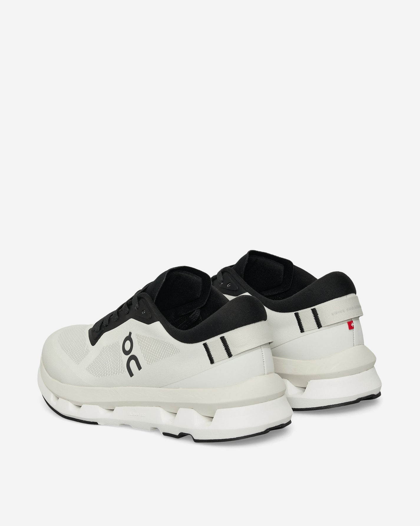 On Wmns Pad Cloudzone 1 W Ice/Black Sneakers Low 3WF10071926 IB