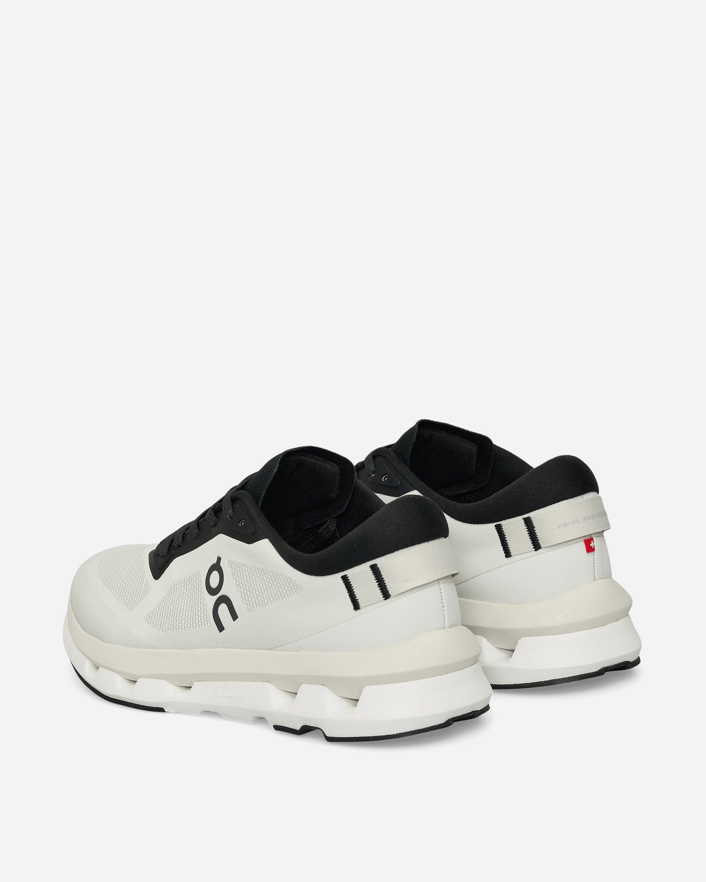 On Wmns Pad Cloudzone 1 W Ice/Black Sneakers Low 3WF10071926 IB