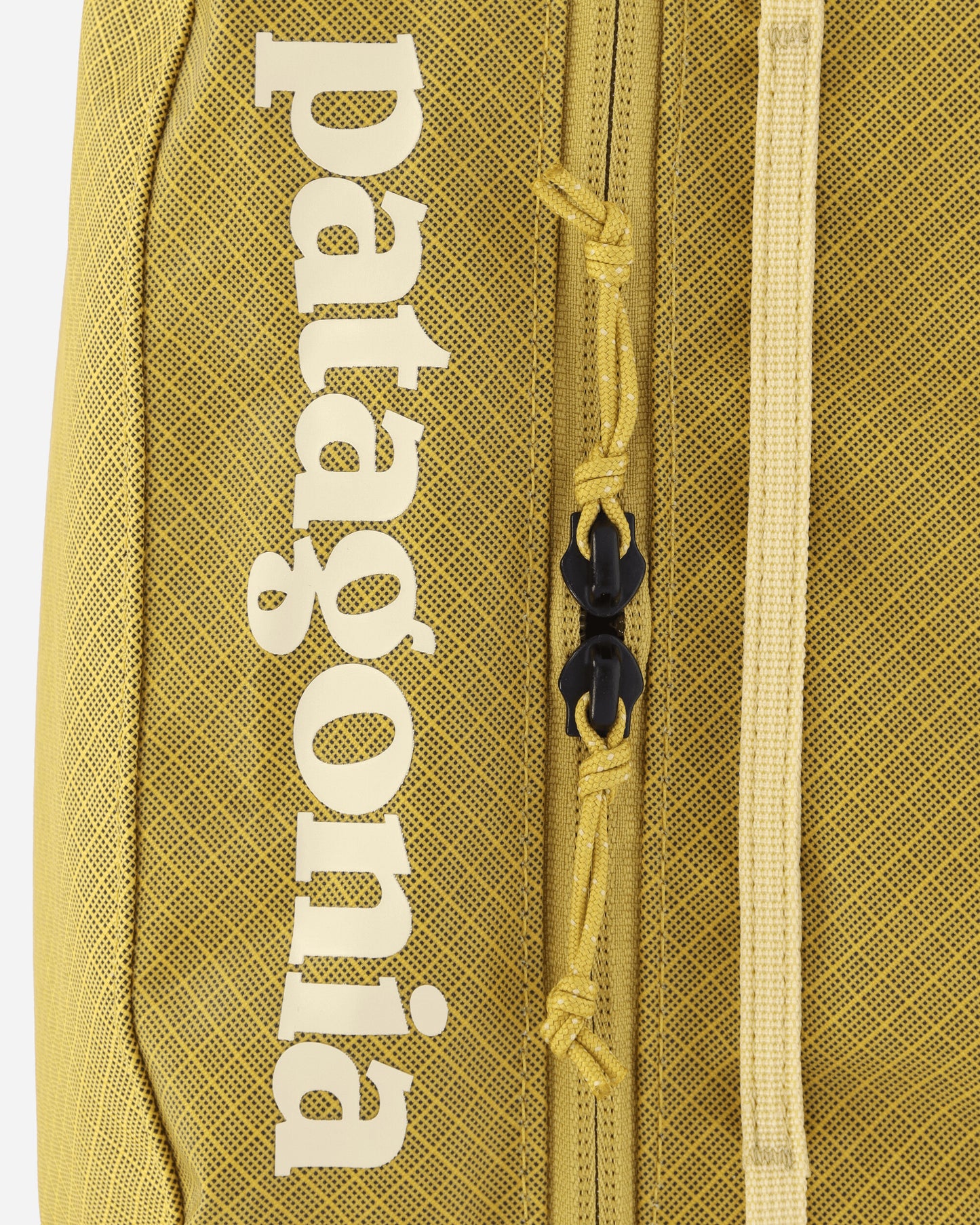 Patagonia Black Hole Cube 6L Pufferfish Gold w/Beeswax Tan Bags and Backpacks Travel Bags 49367 PGTA