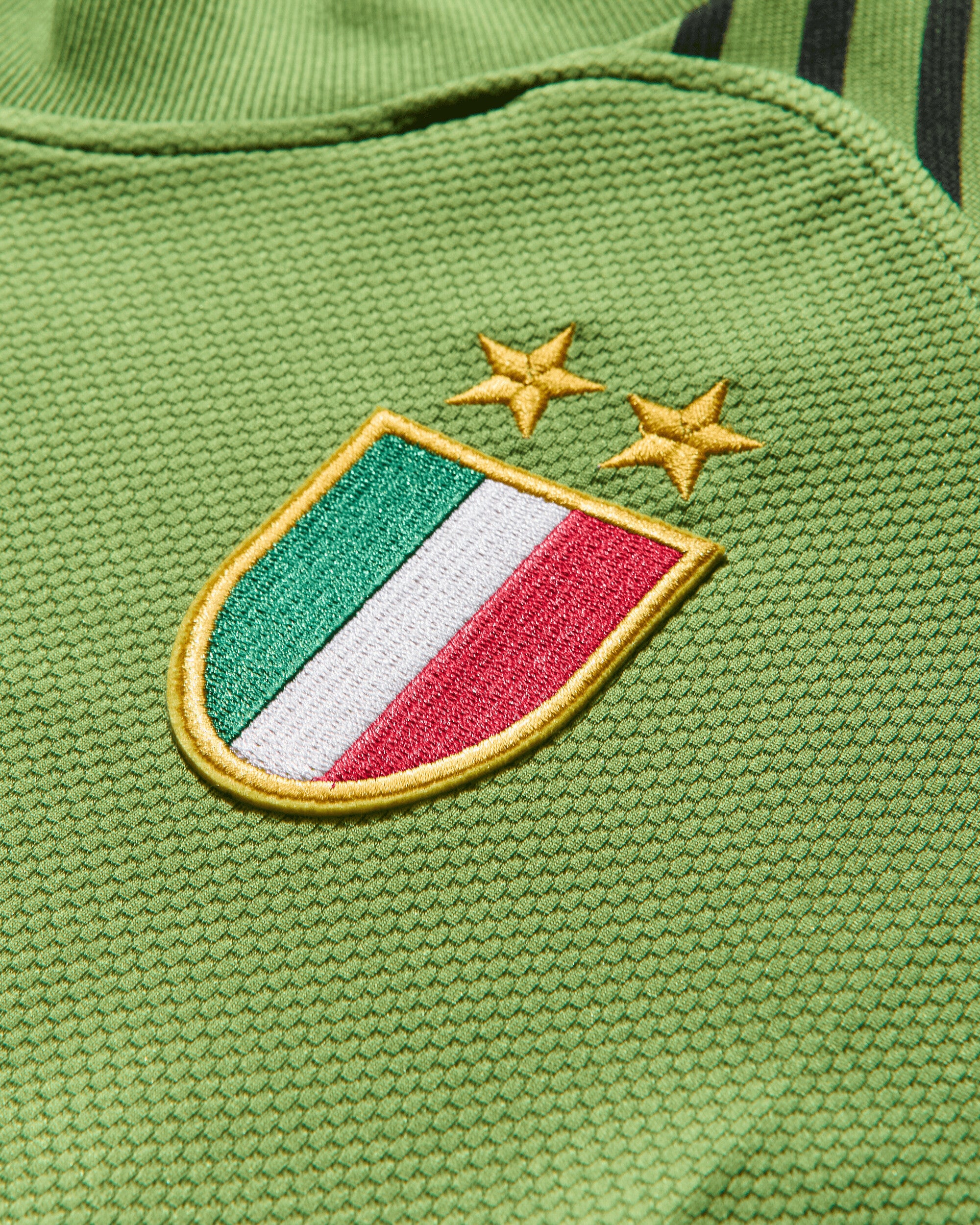 Pezze Vintage Juventus Training Top Buffon Green T-Shirts Longsleeve 1009 1