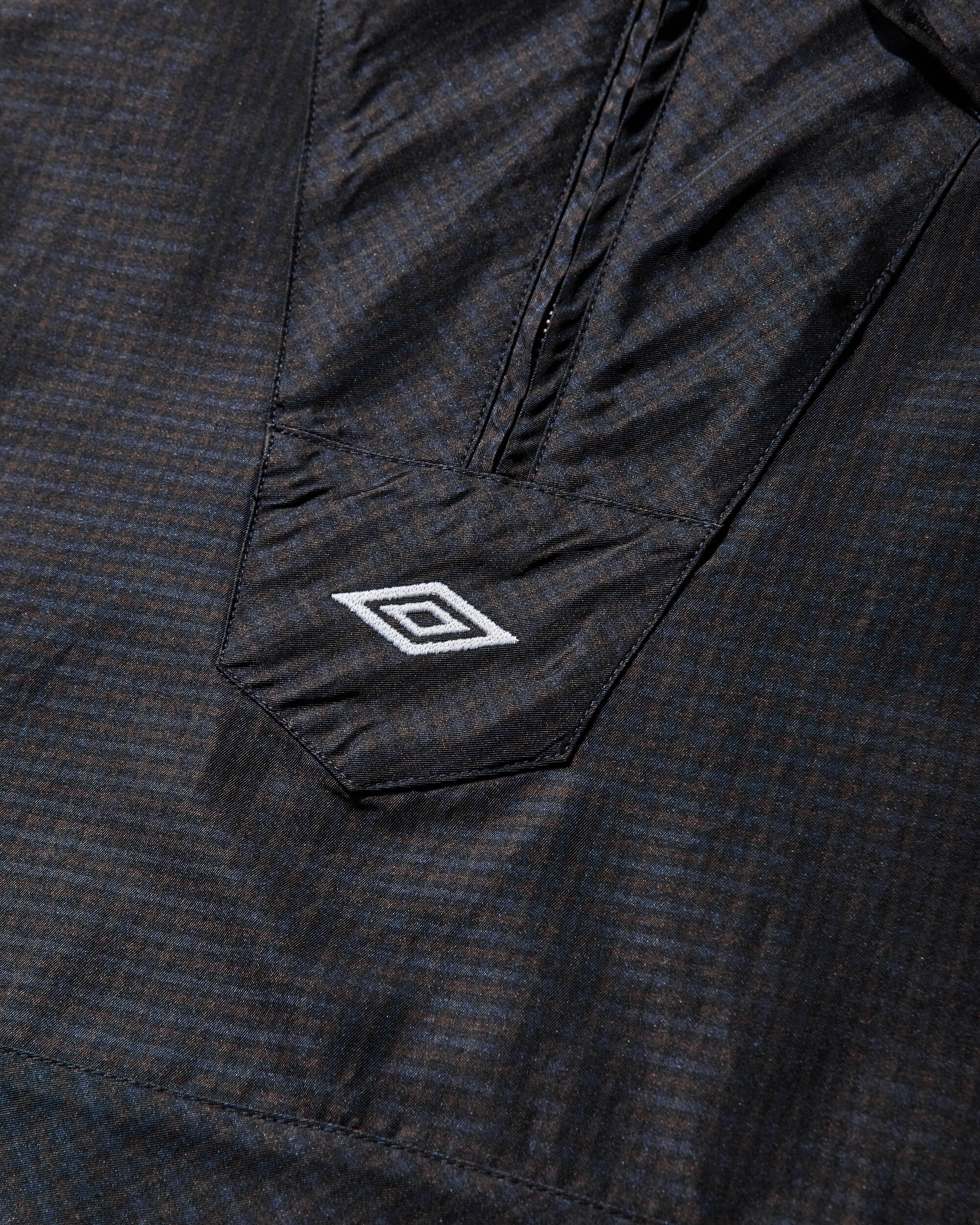 Umbro Check Mask Anorak Navy Dark Brown Coats and Jackets Jackets UBMW0289FA185 BLU0036