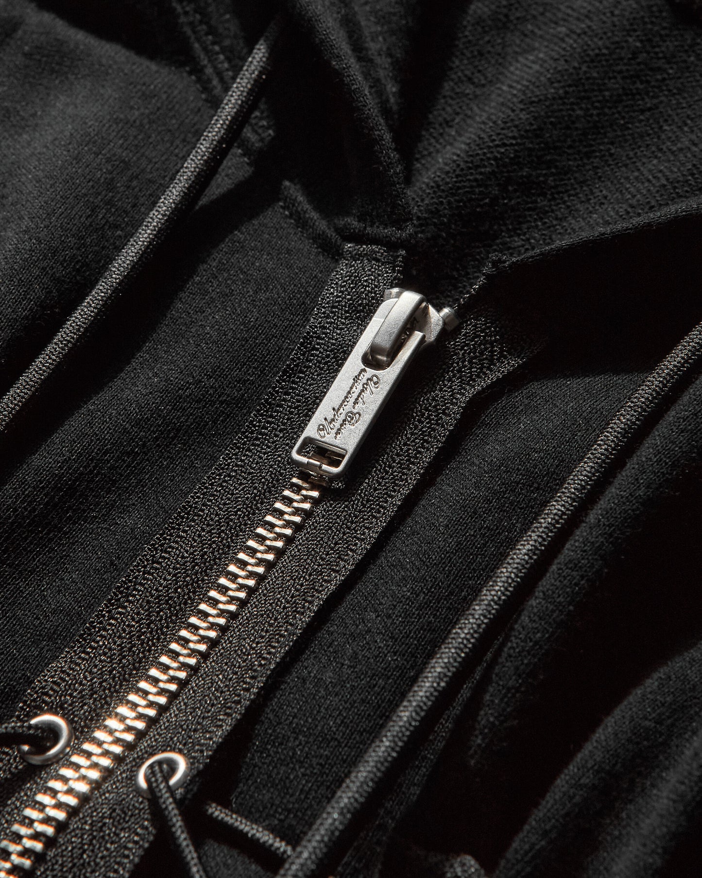 Undercover Wmns Zipped Hoodie Black Sweatshirts Zip-Ups UC1E1807 BLACK
